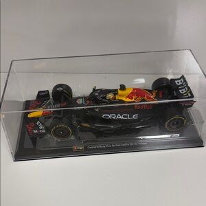 Bburago 2022 abu dhabi max verstappen Red Bull Racing Model Car (1:24 scale)